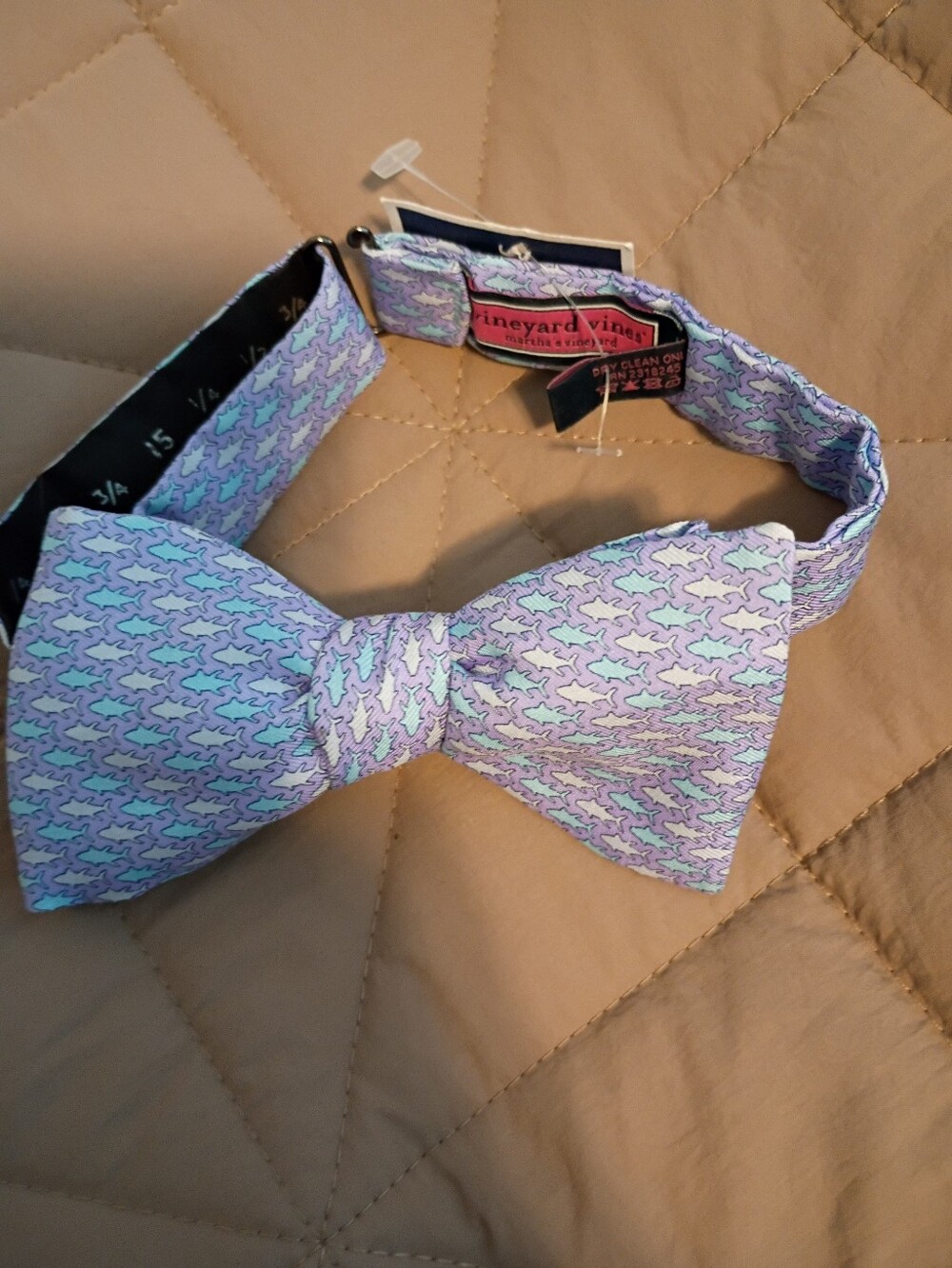 Vineyard Vines Men's Lavender Shark-Print Bow Tie NWT